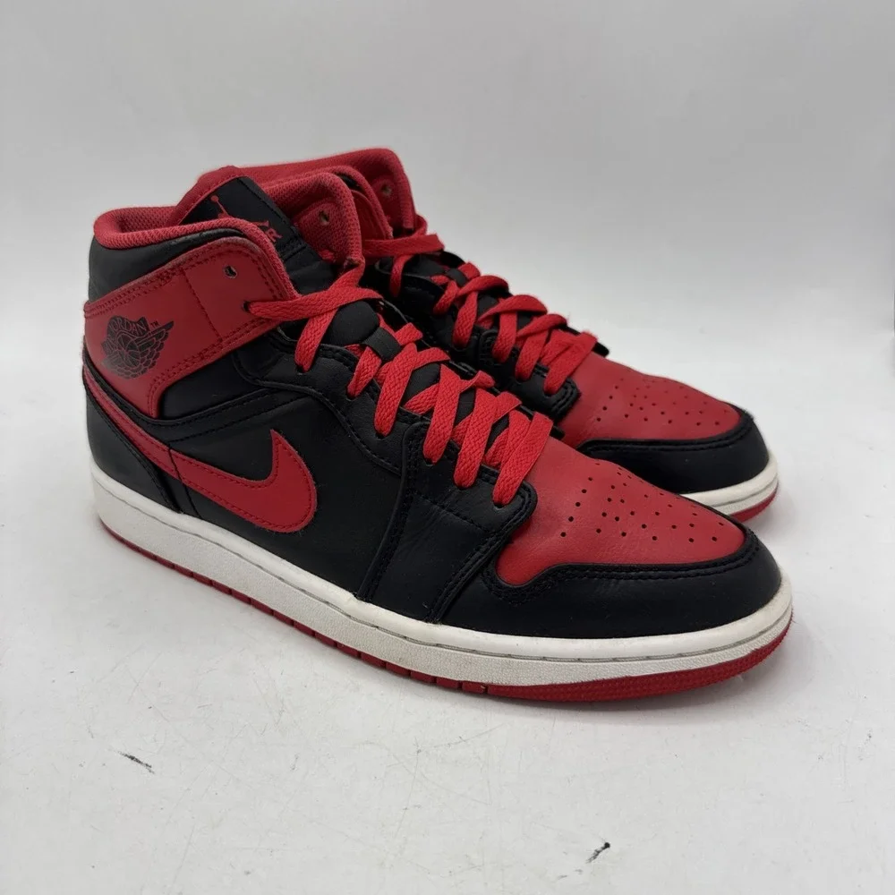 Nike Air Jordan 1 Mid Alternate Bred Sneakers Mens 9 DQ8426-060‎